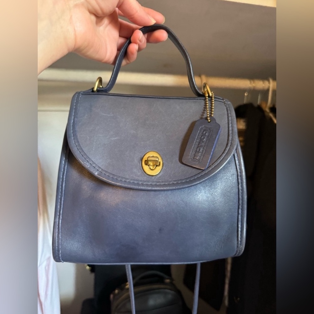 Vintage Coach Regina